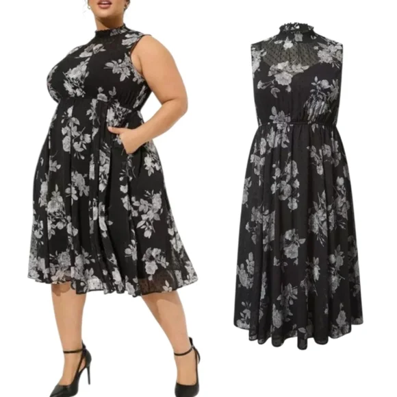 Torrid Clip Dot Mock Neck Midi Dress - Picture 8 of 11